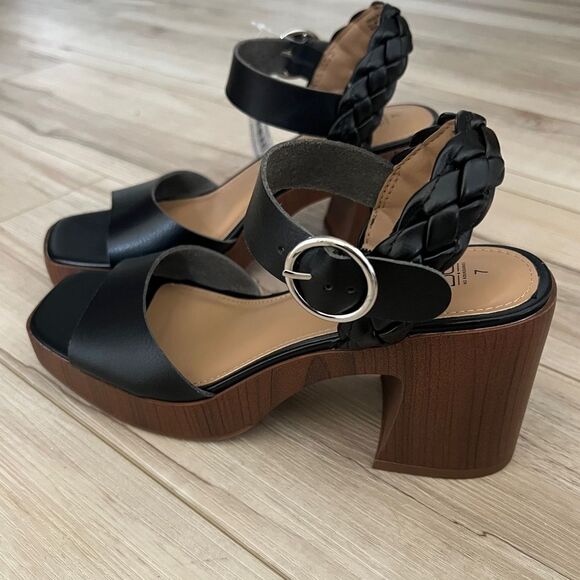 NWT No Boundaries black Women's Block Heel Sandals Size 7 new in box - Picture 4 of 7